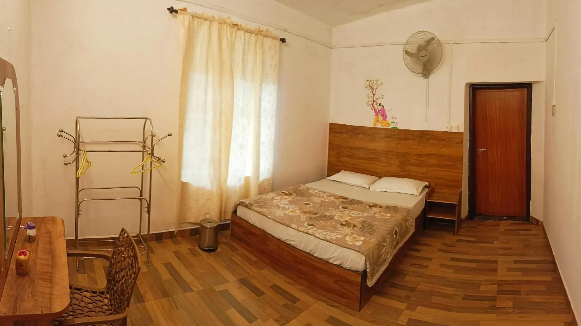 Monsoon Hills Villa مونار